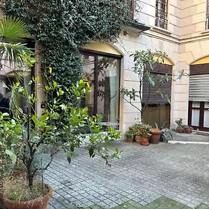 Luxury Loft Near Duomo And Garage Mailand